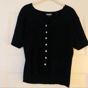 BUTTON DOWN BLACK CROPPED TOP SIZE M